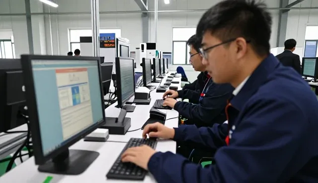 为什么越来越多适配方案选择运维服务等